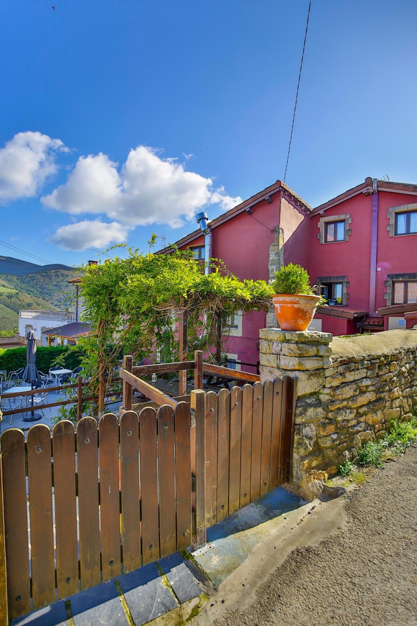 La Posada De Ojebar Rustica Rasines Exteriér fotografie